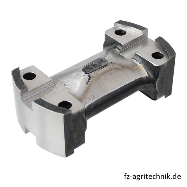 Gelenkträger 04311560 zu Deutz Allradachse
