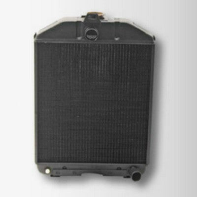 Kühler 7700019784 zu Traktoren Renault – Kühler Ersatzteil